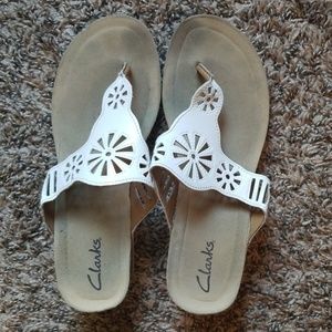 Clarks white leather cutout wedge thong sandals